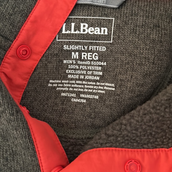 L.L.Bean pullover - Picture 3 of 3